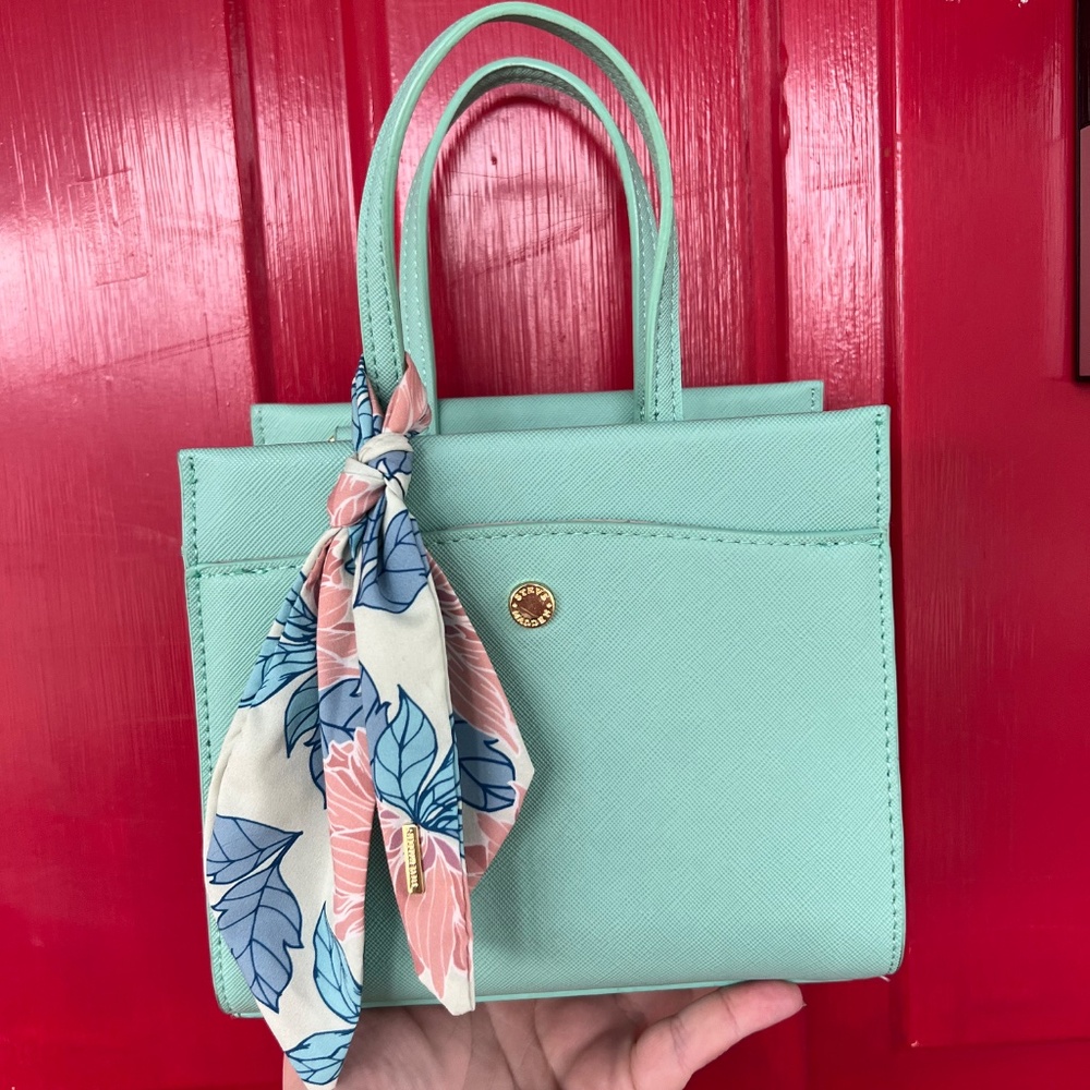 Steve Madden Crossbody Light Blue Purse Bag Handheld Switch